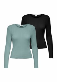 Dwie bluzki z długim rękawem; jedna jasnoniebieska, a druga czarna. Obie mają prążkowaną teksturę i okrągły dekolt. T-shirty mają dopasowany krój.