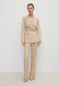 comma D’UNE BOUCLE À ARDILLON - Cintura - beige