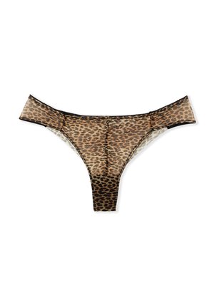 Tanga de estampado de leopardo hecha de tela transparente con ribete negro, que presenta un diseño de cintura baja y cobertura mínima.