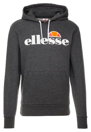 Sudadera gris con un bolsillo frontal, logo blanco de "ellesse", cordones y un acento curvado naranja encima del logo. Material de mezcla de algodón.