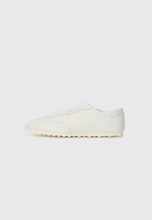 Baskets basses - white