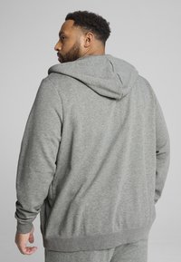 Thumbnail Image 2