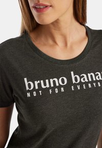 Bruno Banani AVERY - T-shirt med print - anthrazit melange