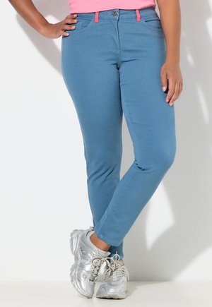 EMMA - Jeansy Slim Fit