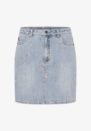 Lysblå denim miniskirt med blomsterbroderi, der har et fem-lomme design, bælteløjfer og en frontlukning med knap.