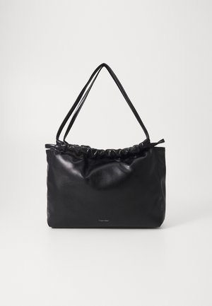 Calvin Klein Jeans GATHERED SHOULDER BAG - Geantă de mână - black