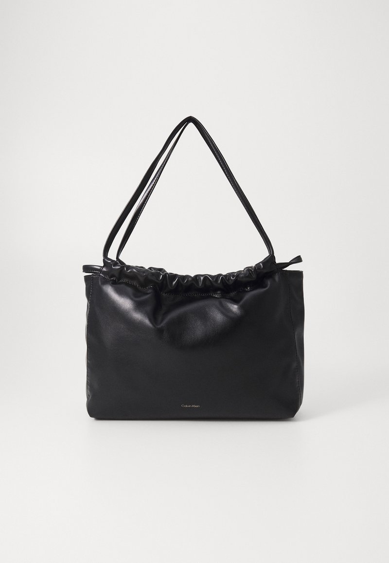 Calvin Klein Jeans GATHERED SHOULDER BAG - Ručna torba - black