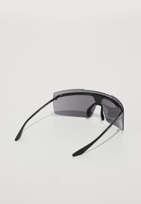 Nike Sportswear ECHO SHIELD UNISEX - Slnečné okuliare - black/silver flash