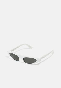 Valgt, white