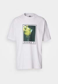 SPRAY PAINT UNISEX - Trükipildiga T-särk - white