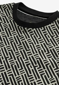 Next GEO PATTERN  - REGULAR FIT - Printtipaita - black white