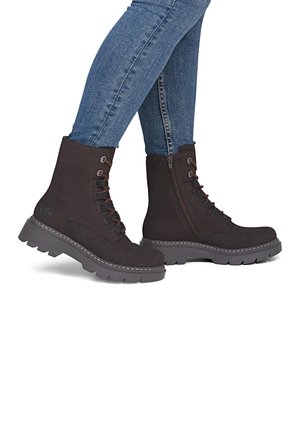 Rieker, RIEKER BIKER BOOTS 76729 - Plateaustiefelette - brown