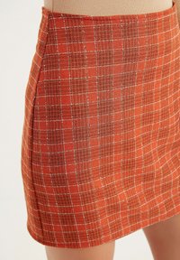 Herita SQUARE PATTERNED - Minirok - orange