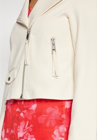 Object OBJMIRA SHORT - Bleiseri - sandshell