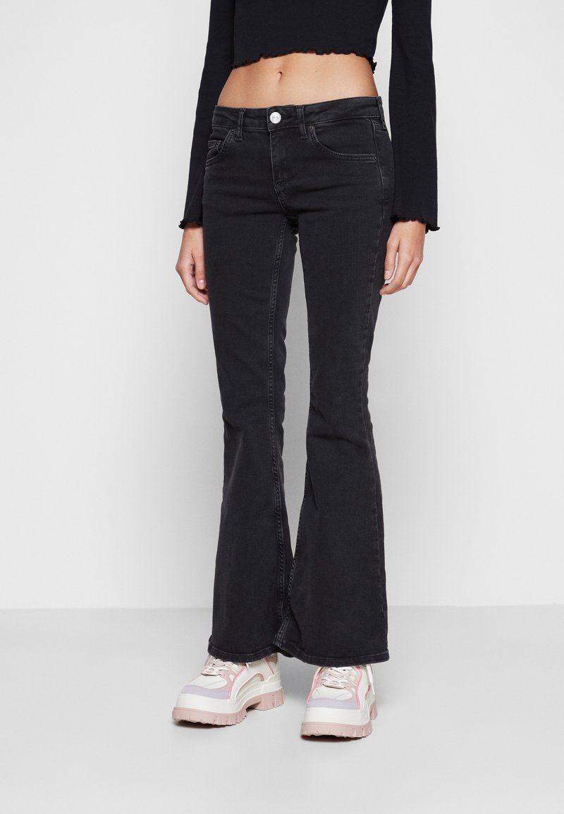 BDG Urban Outfitters LOW RISE FLARE Flared Jeans black Zalando.ie
