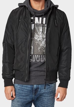 Kurtka Bomber