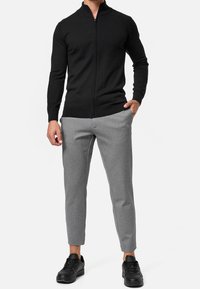 INDICODE JEANS Sweatjakke - black