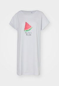 Camisola de noite cinza em algodão com mangas curtas, apresentando uma ilustração de uma melancia e o texto "One in a MELON" impresso abaixo.