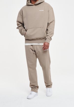 Pegador, Bluza z kapturem