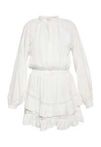 Witte jurk met lange mouwen, een ronde halslijn, een elastische taille en een gelaagde volantzoom; ingewikkelde kantdetails langs de mouwen.