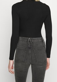 Good American Long sleeved top - black