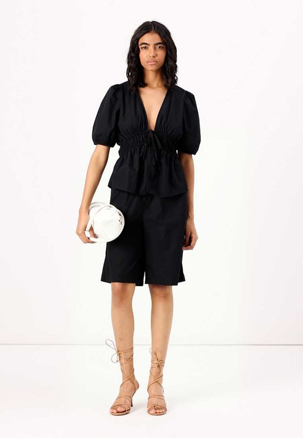 VMJARLOTTE - Shorts4