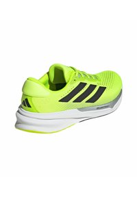 adidas Performance SUPERNOVA STRIDE 2 - Laufschuh Straße - luclem cblack halsil