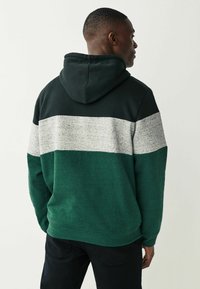 Next DIP DYE OVERHEAD  - Huppari - green