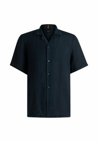 Korte mouwen, donker marineblauwe overhemden gemaakt van linnen. Voorzien van een camp collar en vijf knopen aan de voorkant. Soepele textuur, ontspannen pasvorm.