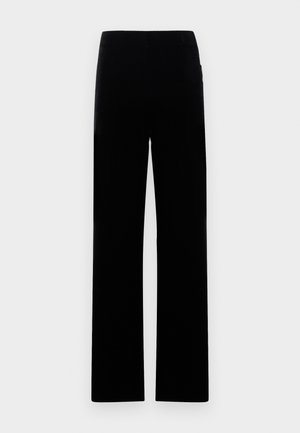 Czarne spodnie o szerokich nogawkach, wykonane z miękkiego materiału. Charakteryzują się gładką teksturą i płaskim pasem, zaprojektowane z myślą o luźnym kroju.