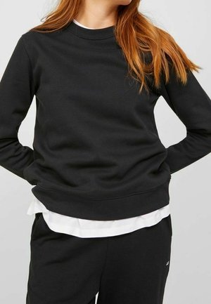 Sweater - black