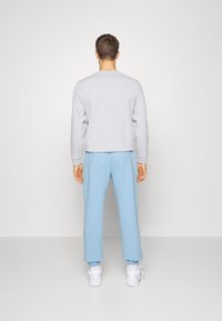 Lacoste Sport CLASSIC - Treningo apatinė dalis - blue