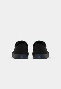 HUGO UNISEX - Sneakers - black