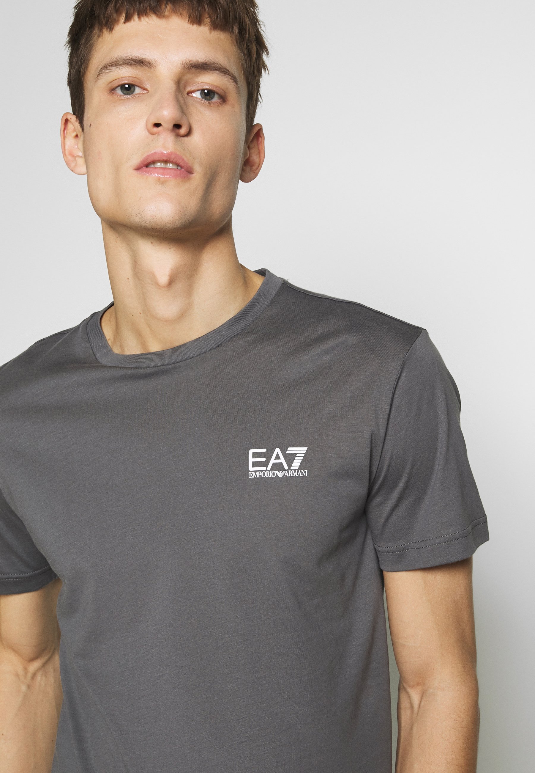 ea7 core t shirt