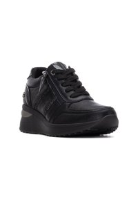Sneaker in pelle nera con accenti testurizzati, punta tonda, design con lacci e zip laterali. Presenta una soletta imbottita per un comfort ottimale.