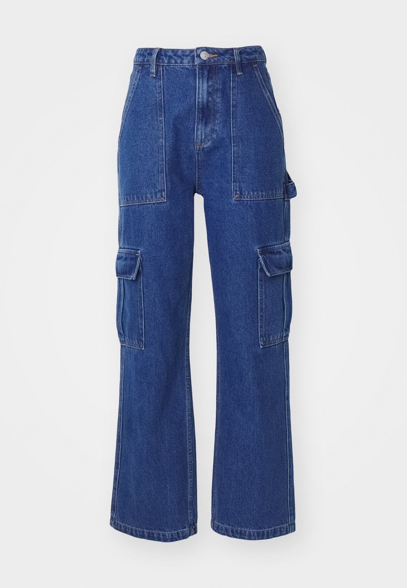 Jeans a sigaretta