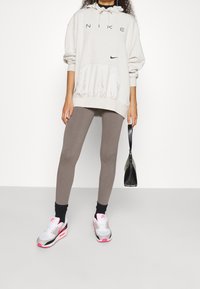 Nike Sportswear Leggings - grey