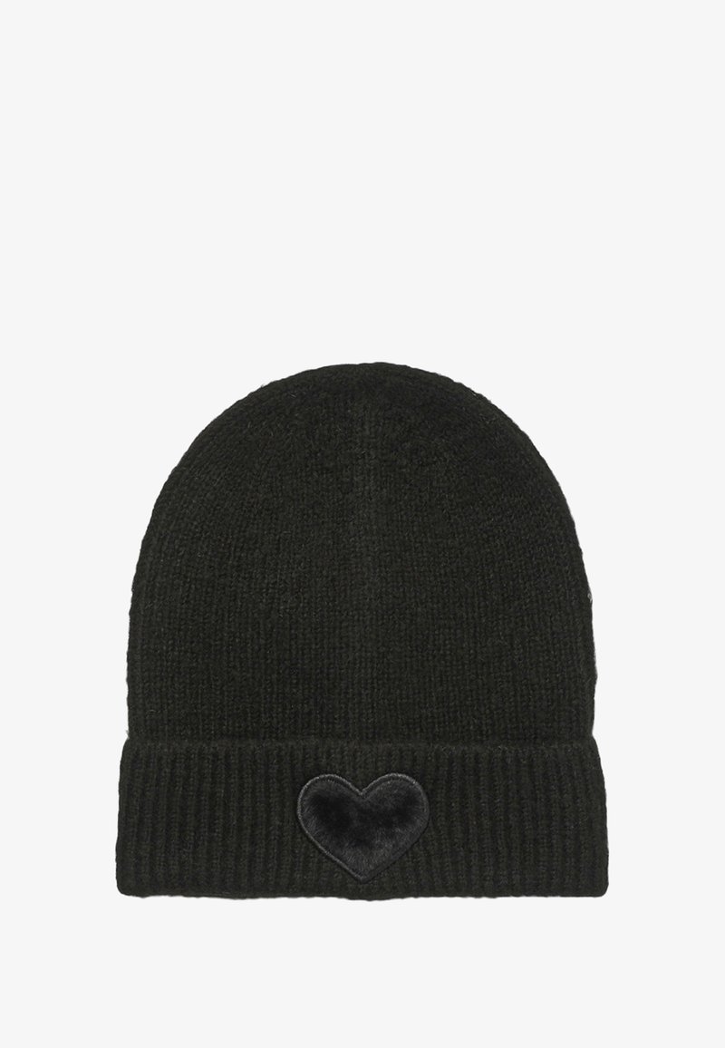 Czarna dzianinowa czapka z wywijanym mankietem, o prążkowanej fakturze, z welurową naszywką w kształcie serca z przodu.
