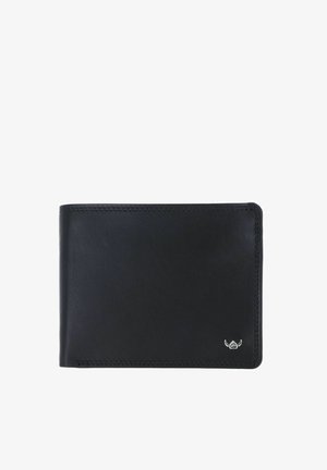 Cartera negra de cuero bifold con bordes cosidos y un pequeño emblema plateado en la esquina inferior derecha sobre un fondo blanco.
