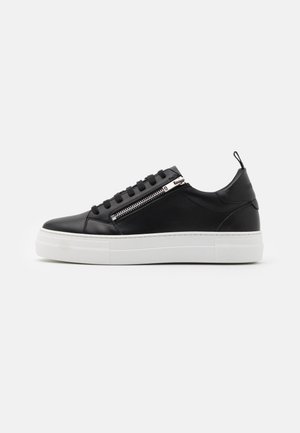 ZIPPER - Sneakers - black