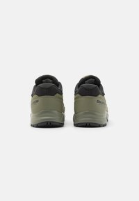 Salomon XA PRO V8 WATERPROOF UNISEX - Zapatillas de senderismo - deep lichen green/black/charlock