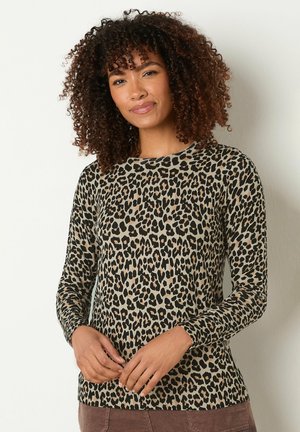 Beige Langarmpullover mit schwarzem Leopardenmuster, Rundhalsausschnitt und gerippten Bündchen, aus einem weichen Strickstoff gefertigt.