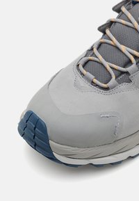 HOKA KAHA 2 LOW GTX - Fjellsko - galactic grey/stardust