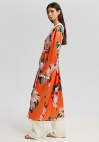 Touché Privé FLORAL PATTERNED DETAILED - Giacca leggera - orange