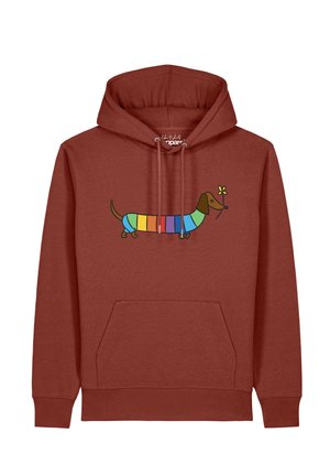Rostfarbener Hoodie mit einem bunten gestreiften Dackel, der vorne in der Mitte eine gelbe Blume im Maul hält.