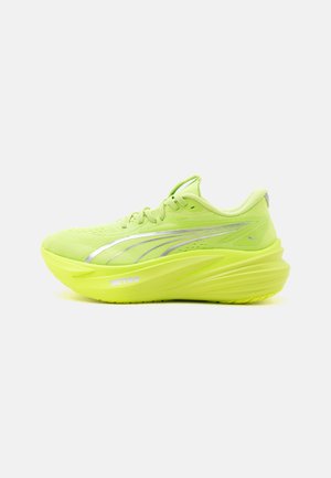 Puma, MAGMAX NITRO 2 - Обувки за бягане по асфалт - sunny lime/silver-coloured
