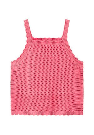 Haut sans manches rose en crochet avec fines bretelles et bords festonnés, présentant un motif ajouré texturé sur toute la surface.