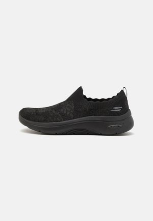 GO WALK ARCH FIT 2.0 - Pantofi slip-on - black