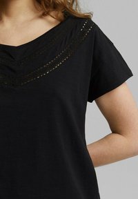 edc by Esprit Triko s potiskem - black
