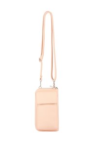 Borsa a tracolla per telefono in pelle pesca con una lunga tracolla, forma rettangolare, tasca frontale, chiusura con zip e texture liscia.